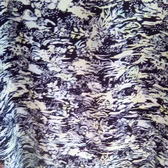 Christopher & Banks Monochrome Patterned Blouse - Picture 13 of 16